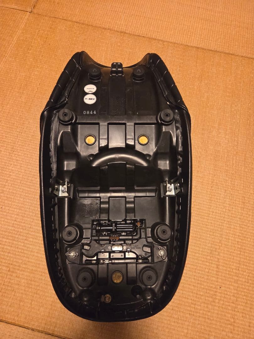 ★☆★☆ケツ痛対策◎　アシヤシートz900rs T-NET使用 ロゴ刺繍入り