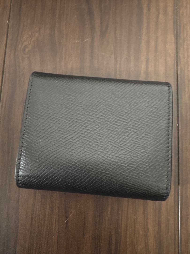 R*様 CELINE 正規品 三つ折り財布 ブラック 美品 ゴールドロゴ