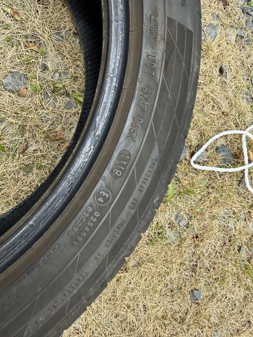 225/45R18 コンチネンタル　４本