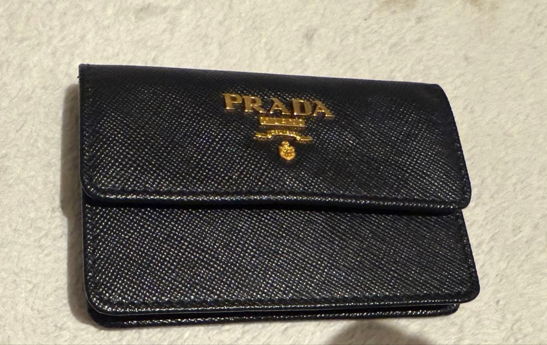 PRADA ブラック レザー 名刺入れ