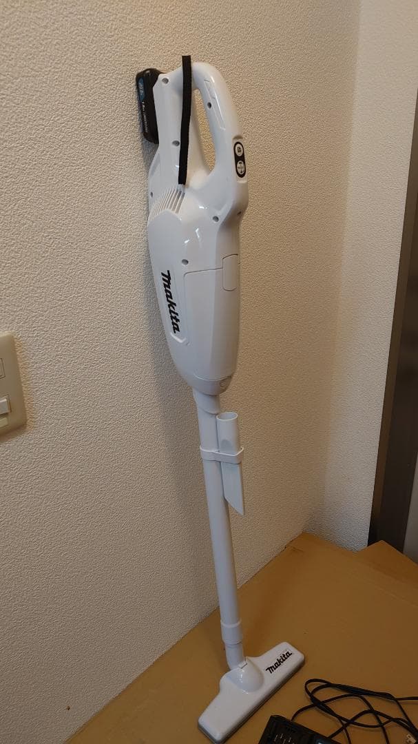 Makita スティッククリーナー 本体 18V