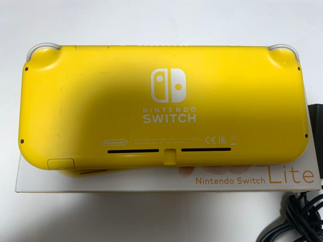 Nintendo Switch Lite イエロー 本体とACアダプター付き