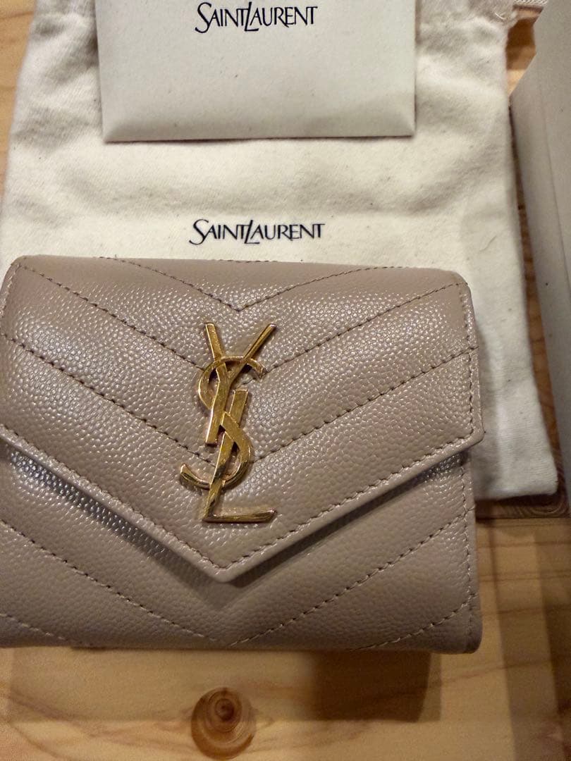 SAINT LAURENT ダークベージュ 折り財布