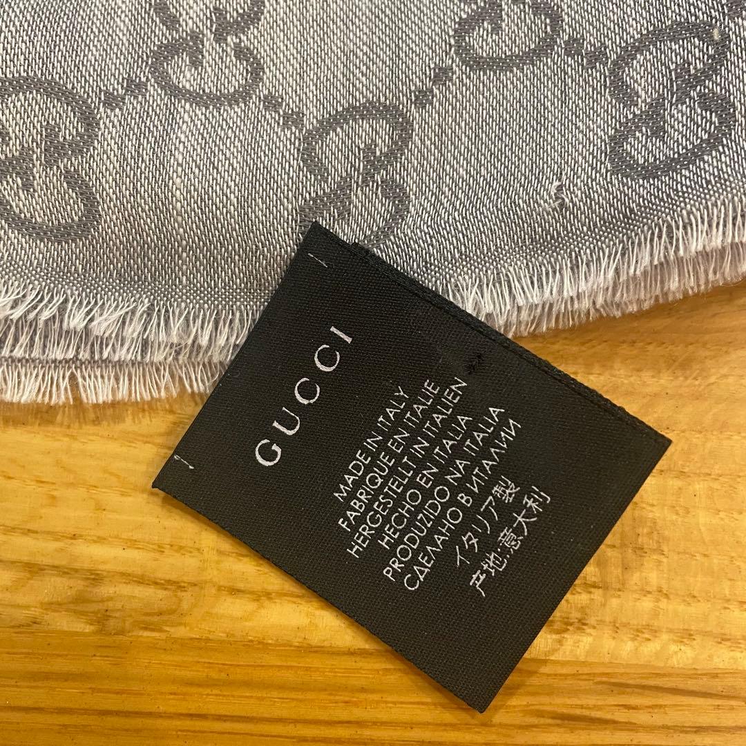 GUCCI グッチ 大判ストール ロゴ グレー