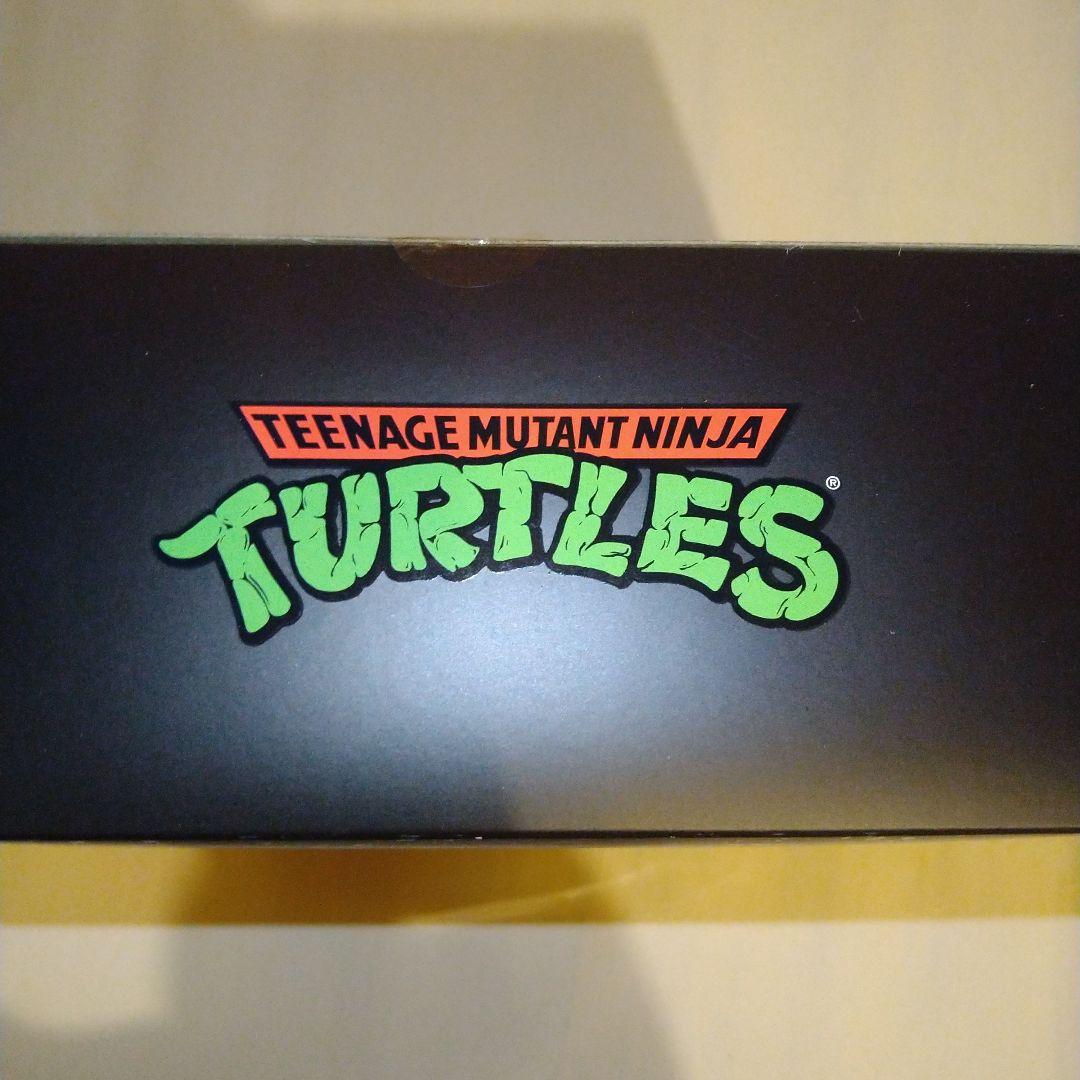 タートルズ　MUTAGEN　蓄光