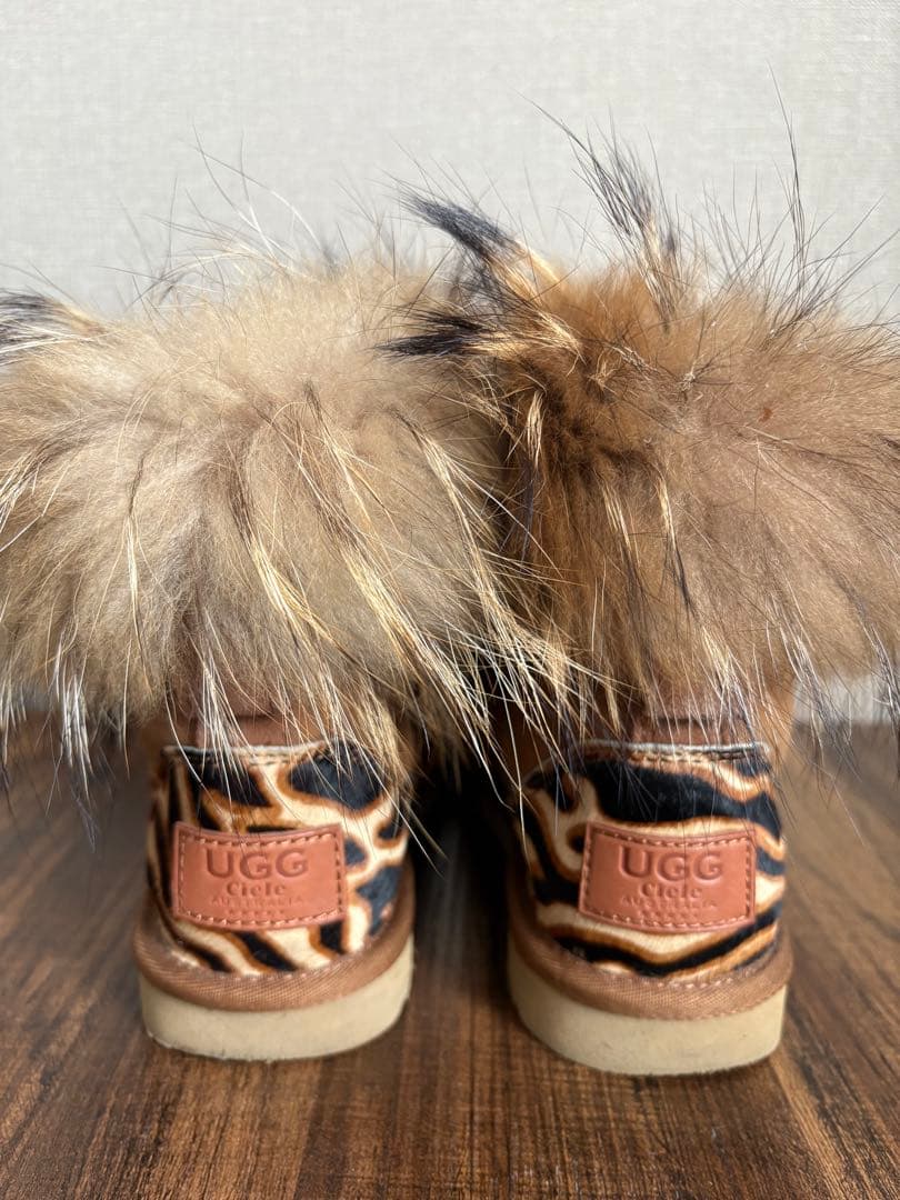 美品UGG Ciele AUSTRALIA アグハラコファームートン24cm